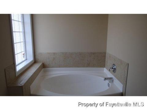 529 New Castle Ln, Spring Lake, NC 28390 photo 15