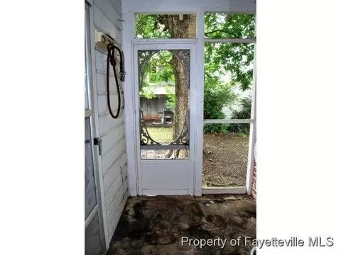 734 Wire Rd, Bunnlevel, NC 28323 photo 2