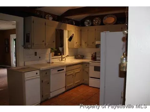 220 Robin Loop Rd, Dunn, NC 28334 photo 8