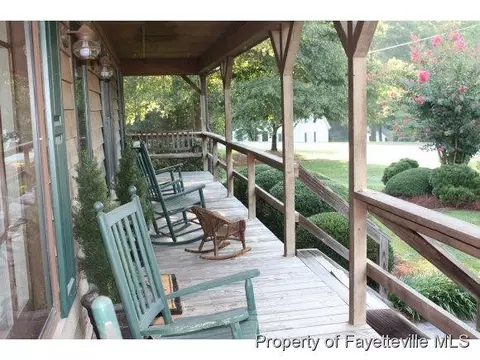 220 Robin Loop Rd, Dunn, NC 28334 photo 4