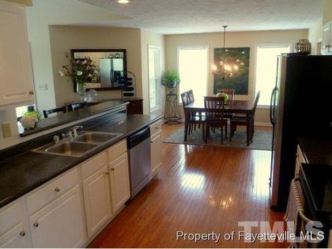 100 Falling Leaf Dr, Raeford, NC 28376 photo 9