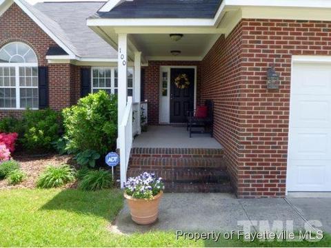 100 Falling Leaf Dr, Raeford, NC 28376 photo 3