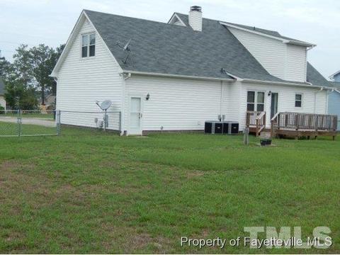 241 Eileen Dr, Spring Lake, NC 28390 photo 3