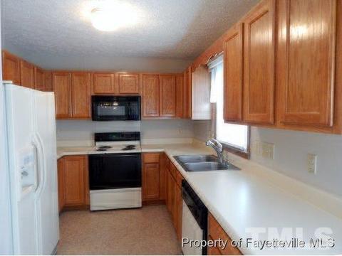 241 Eileen Dr, Spring Lake, NC 28390 photo 5