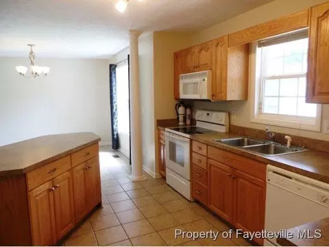 37 Commonwealth Ct, Cameron, NC 28326 photo 4