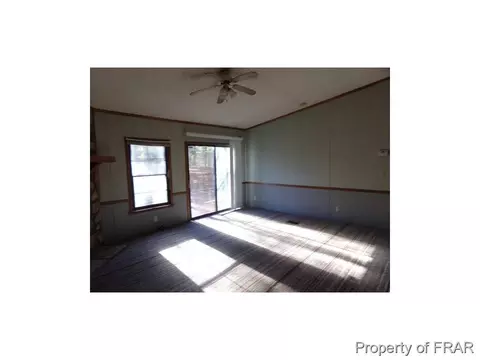 107 Hailey Ames St, Hoffman, NC 28347 photo 2