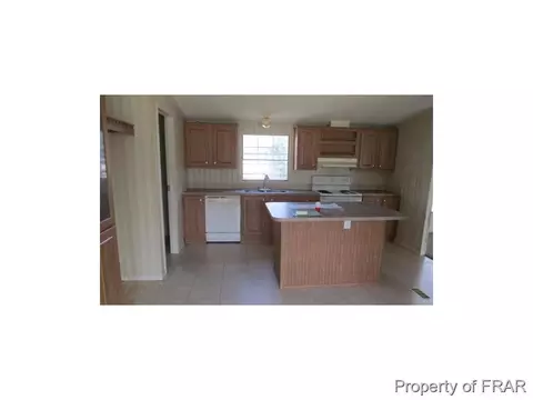 69 Agnes Ln, Dunn, NC 28334 photo 4