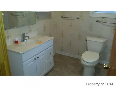 604 E Bay St, Dunn, NC 28334 photo 7