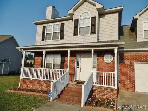 466 Robeson St, Spring Lake, NC 28390 photo 3