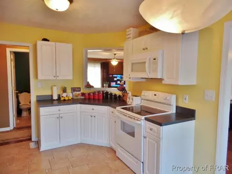 466 Robeson St, Spring Lake, NC 28390 photo 12