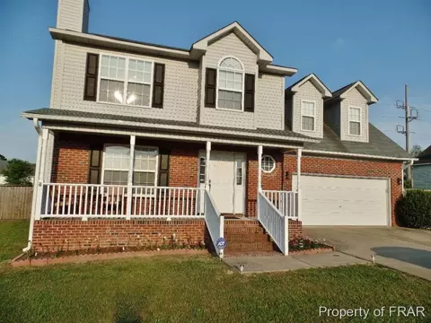 466 Robeson St, Spring Lake, NC 28390 photo 2