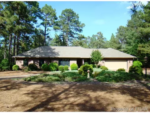 90 Donald Ross Dr, Pinehurst, NC 28374 photo 1