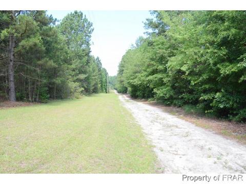 2824 Thompson Rd, Bunnlevel, NC 28323 photo 13