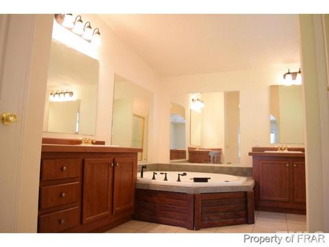 2824 Thompson Rd, Bunnlevel, NC 28323 photo 8