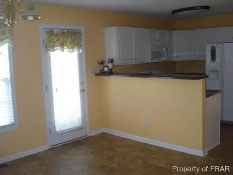 101 Bishop Ln, Dunn, NC 28334 photo 5