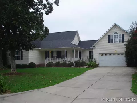 101 Bishop Ln, Dunn, NC 28334 photo 1