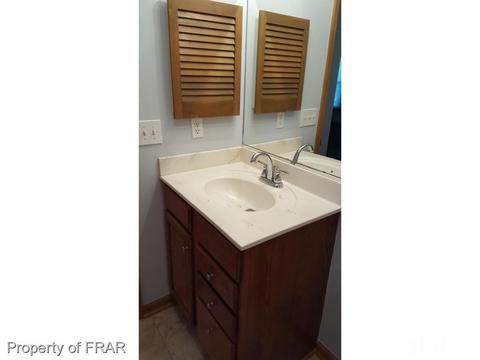 470 Eileen Dr, Spring Lake, NC 28390 photo 9