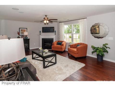 265 Botanical Ct, Bunnlevel, NC 28323 photo 4