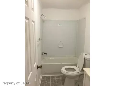 34 Crocus Ct, Spring Lake, NC 28390 photo 4