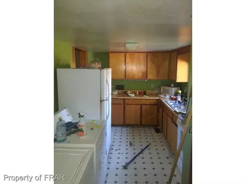 208 E I St, Erwin, NC 28339 photo 5