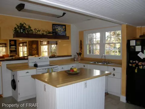 130 E Philadelphia Ave, Pinebluff, NC 28373 photo 10