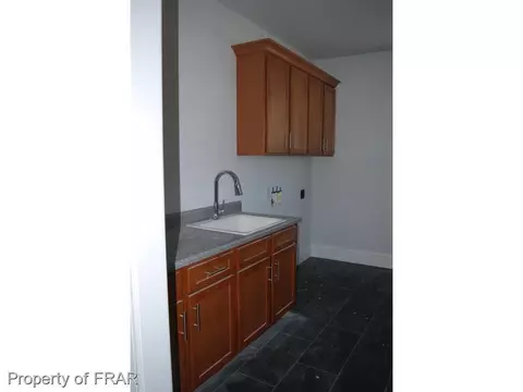 39 Brookhill Ct, Spring Lake, NC 28390 photo 8