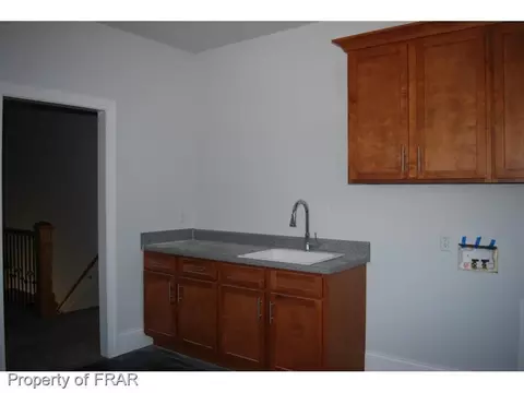 39 Brookhill Ct, Spring Lake, NC 28390 photo 9