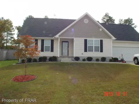 304 Strike Eagle Dr, Broadway, NC 27505 photo 1