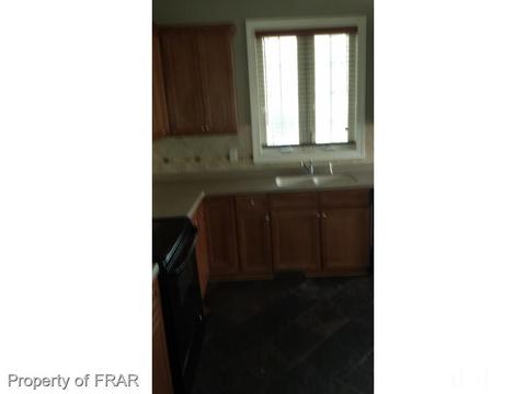 73 Pinehawk Dr, Spring Lake, NC 28390 photo 3