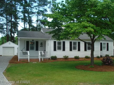 206 E C St, Erwin, NC 28339 photo 1