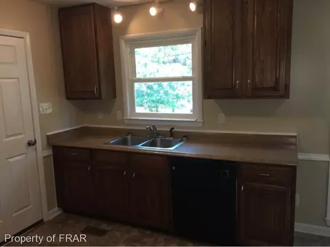 3320 Red Fox Rd, Spring Lake, NC 28390 photo 6