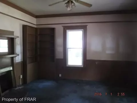 405 E Donaldson Ave, Raeford, NC 28376 photo 3