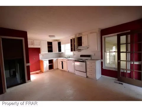 103 Rose Cir, Dunn, NC 28334 photo 10