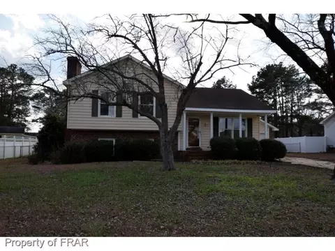 103 Rose Cir, Dunn, NC 28334 photo 1