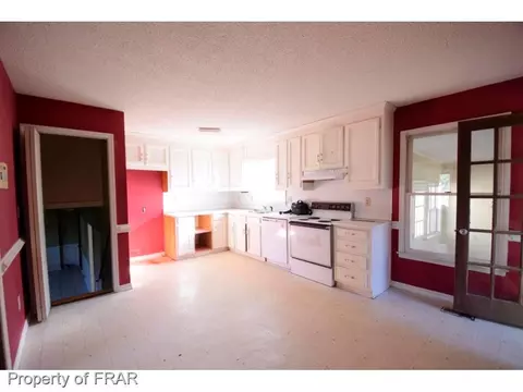 103 Rose Cir, Dunn, NC 28334 photo 12