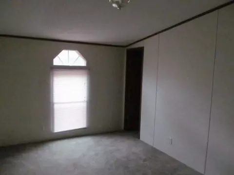 570 Taylor Rd, Spring Lake, NC 28390 photo 3
