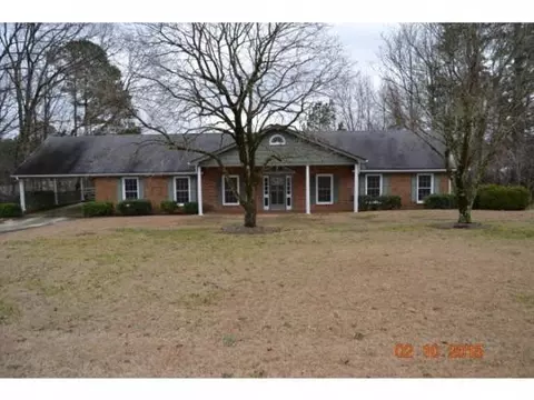 204 Edgewater Dr, Broadway, NC 27505 photo 1