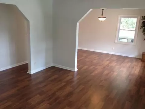 609 E Godwin St, Dunn, NC 28334 photo 3