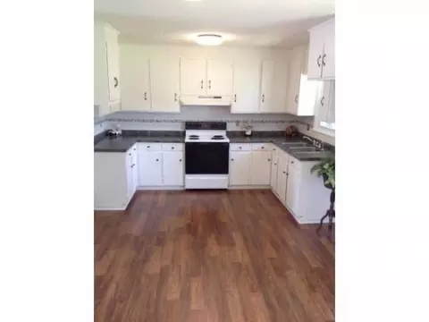 609 E Godwin St, Dunn, NC 28334 photo 10