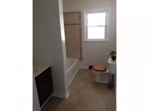 609 E Godwin St, Dunn, NC 28334 photo 5