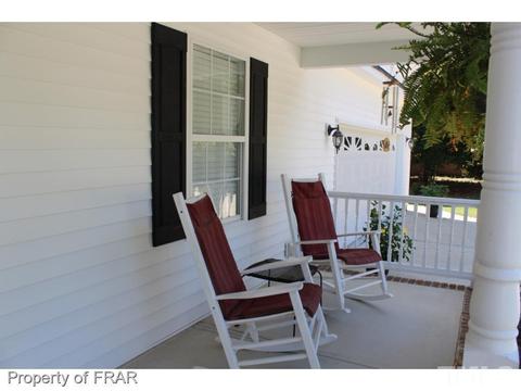 17 Shepherd Dr, Benson, NC 27504 photo 3