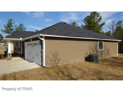 102 Angel Oak Dr, Bunnlevel, NC 28323 photo 4