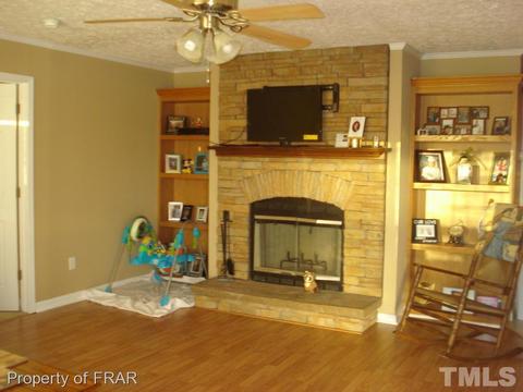 76 Suggs Rd, Dunn, NC 28334 photo 3