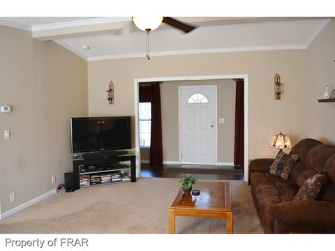 747 Glover Rd, Dunn, NC 28334 photo 4