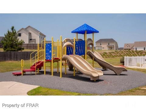 548 Botanical Ct, Bunnlevel, NC 28323 photo 11