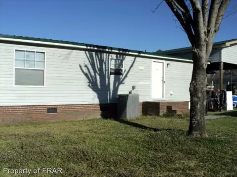 49 Beth Dr, Lumberton, NC 28358 photo 2