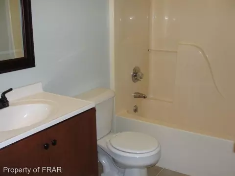 90 Eileen Dr, Spring Lake, NC 28390 photo 6