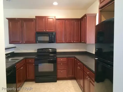 86 Pine Hawk Dr, Spring Lake, NC 28390 photo 3