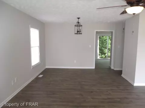 106 Ryans Cir, Spring Lake, NC 28390 photo 6