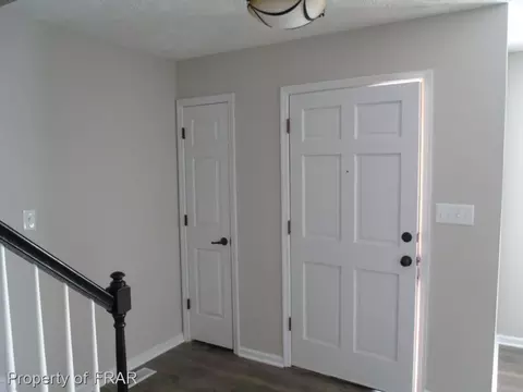 106 Ryans Cir, Spring Lake, NC 28390 photo 2